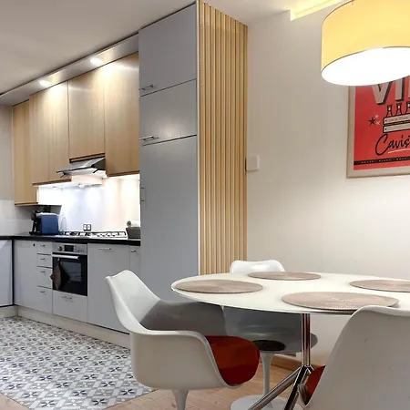 Eucalyptus - Ground Floor With Pool Near The Sea