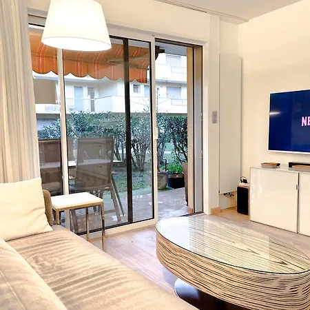 Eucalyptus - Ground Floor With Pool Near The Sea