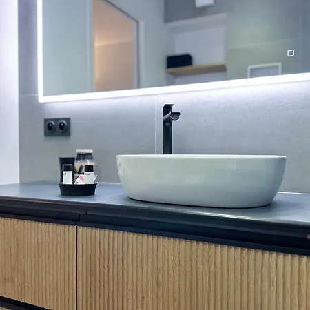 Eucalyptus - Ground Floor With Pool Near The Sea * Juan-les-Pins