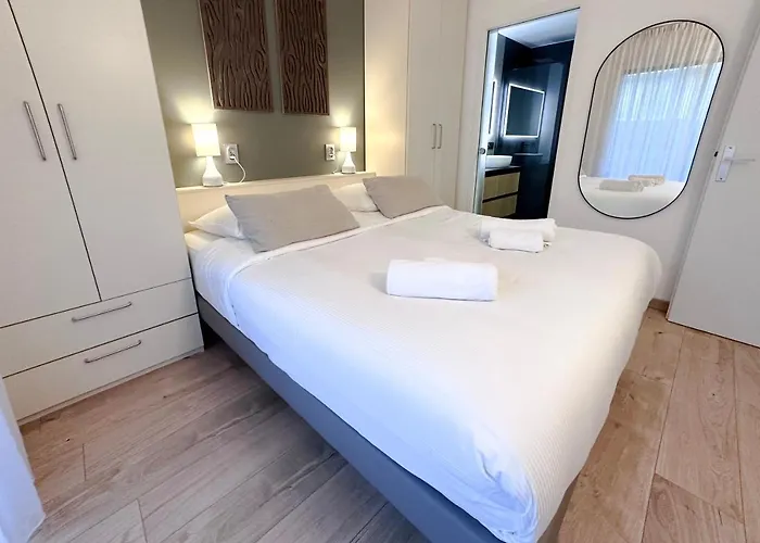 Apartment Eucalyptus - Ground Floor With Pool Near The Sea *