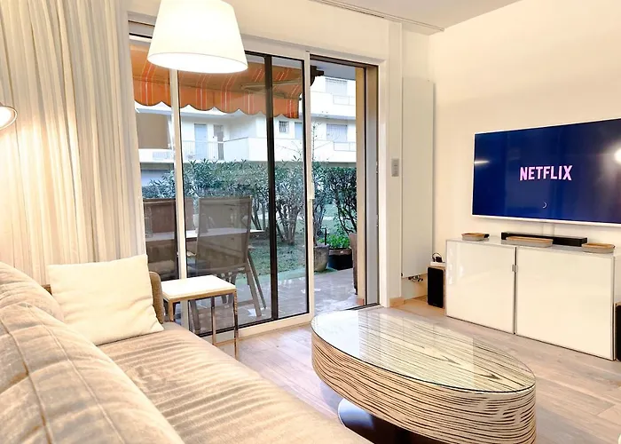 Eucalyptus - Ground Floor With Pool Near The Sea