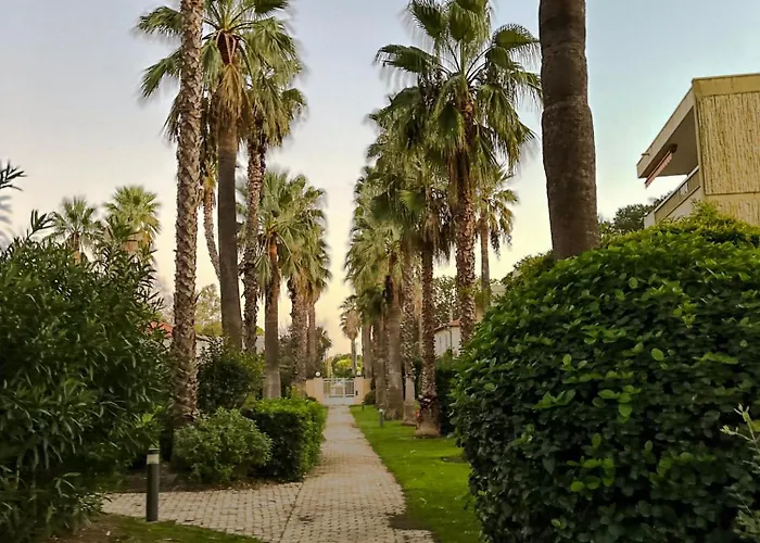 Apartment Eucalyptus - Ground Floor With Pool Near The Sea